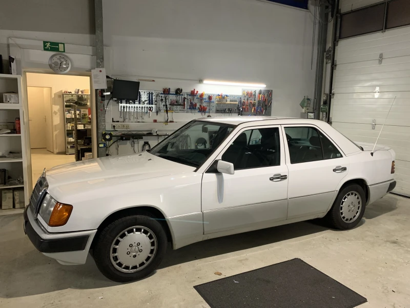 Mercedes W124